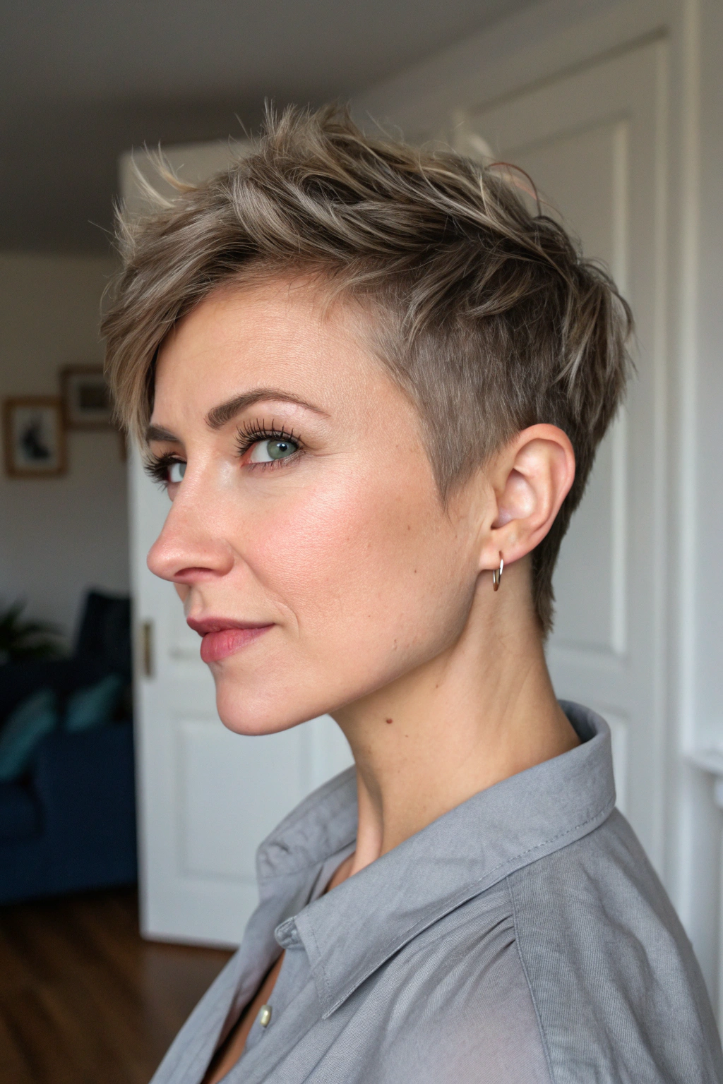 6) asymmetrical pixie