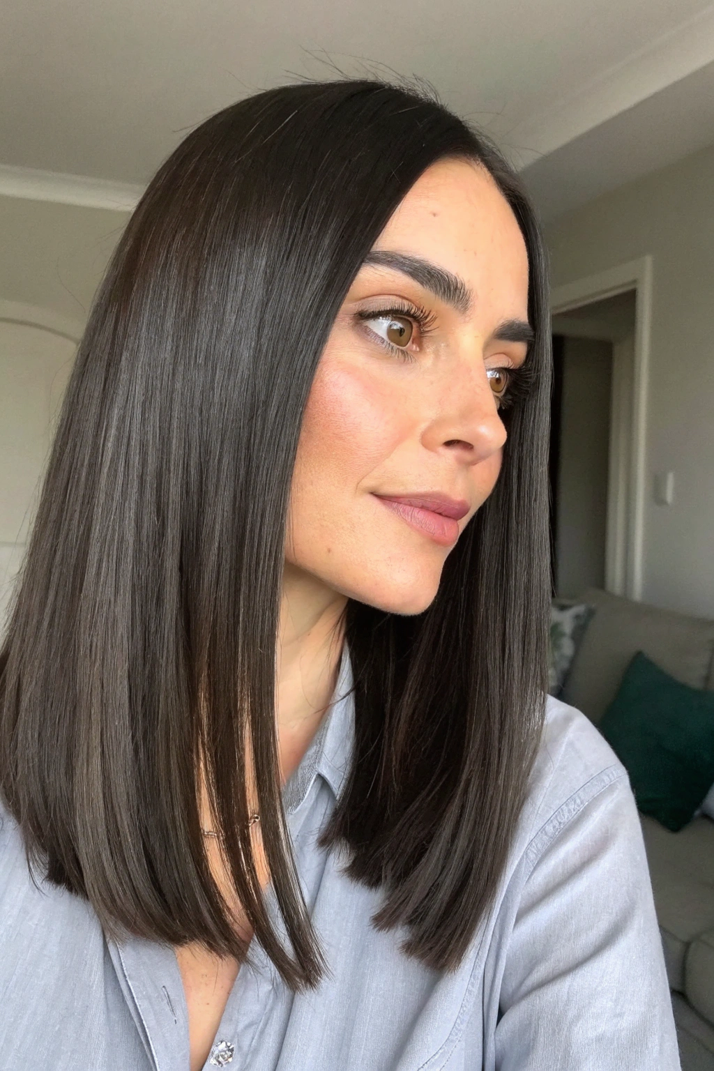 1) classic straight long bob