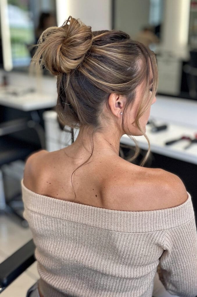 Loose sock bun with piecey ends