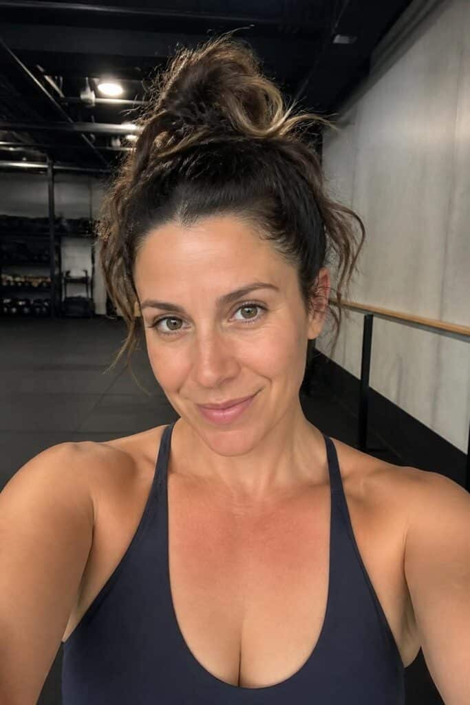 7 top knot with wavy ends 683x1024 1