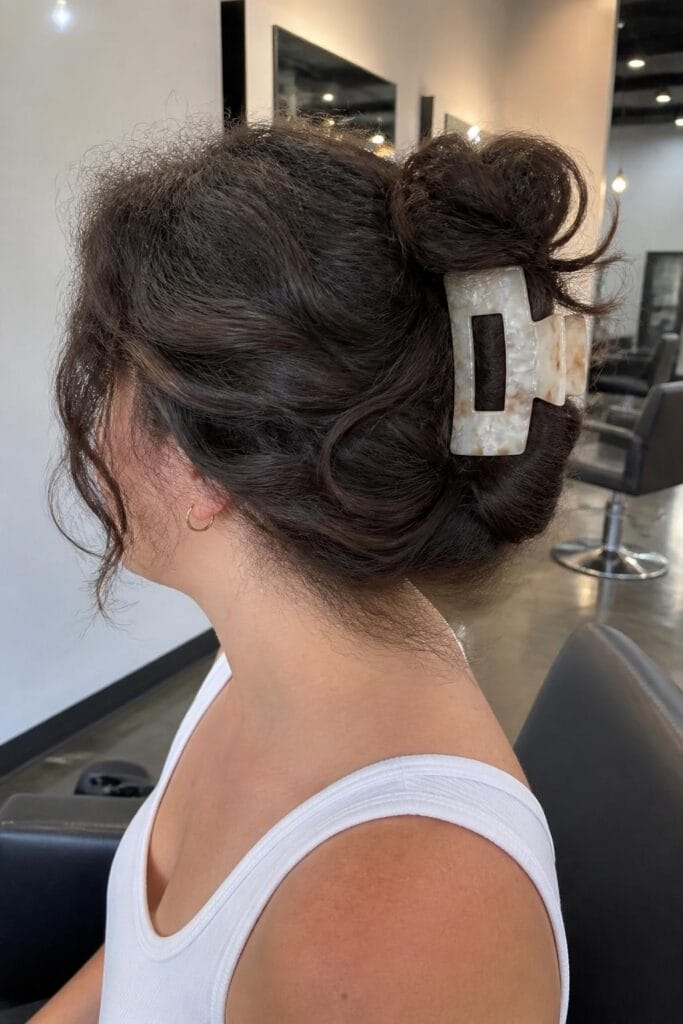 Simple claw clip updo 683x1024 1