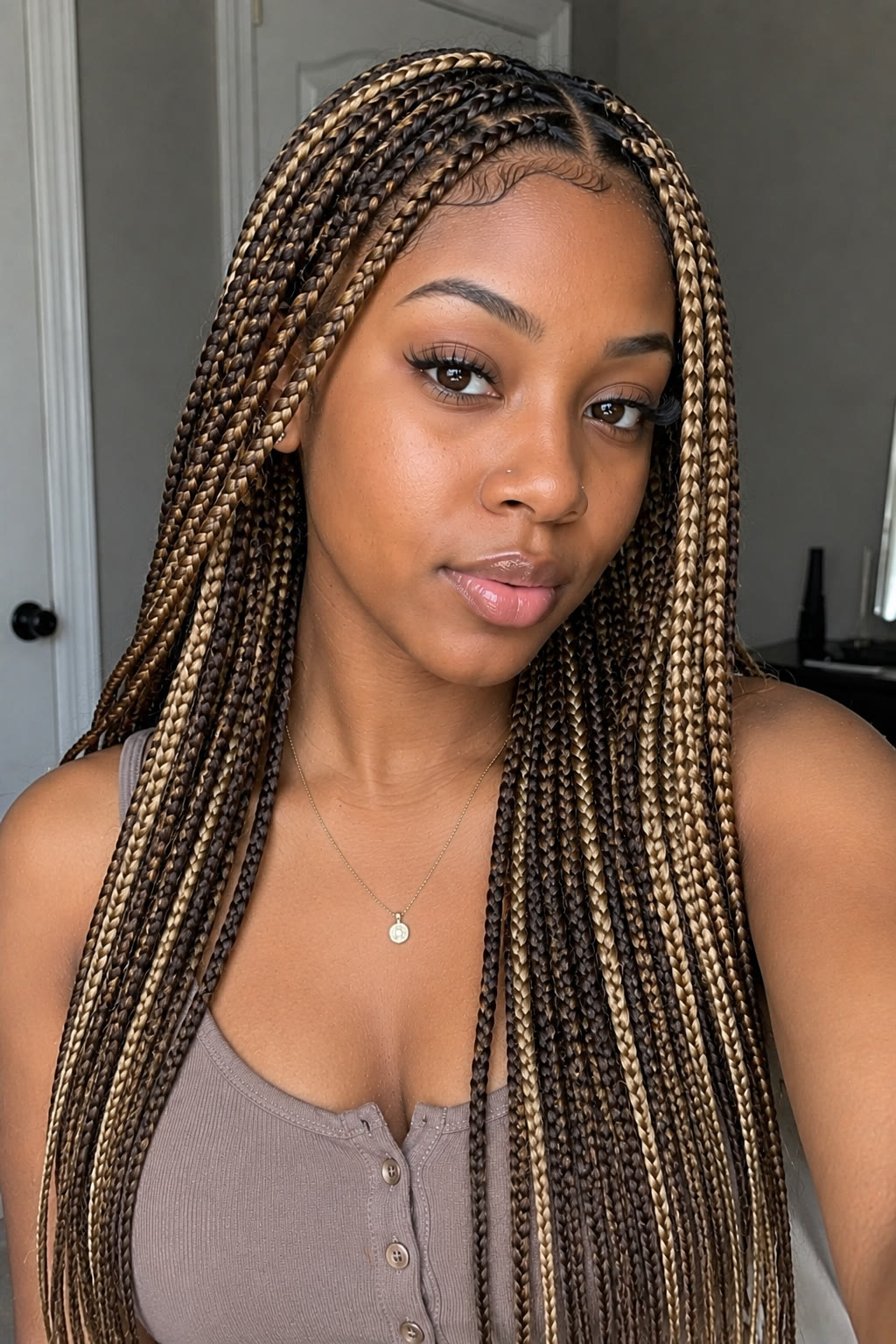 12. Two-tone blonde and brown knotless braids