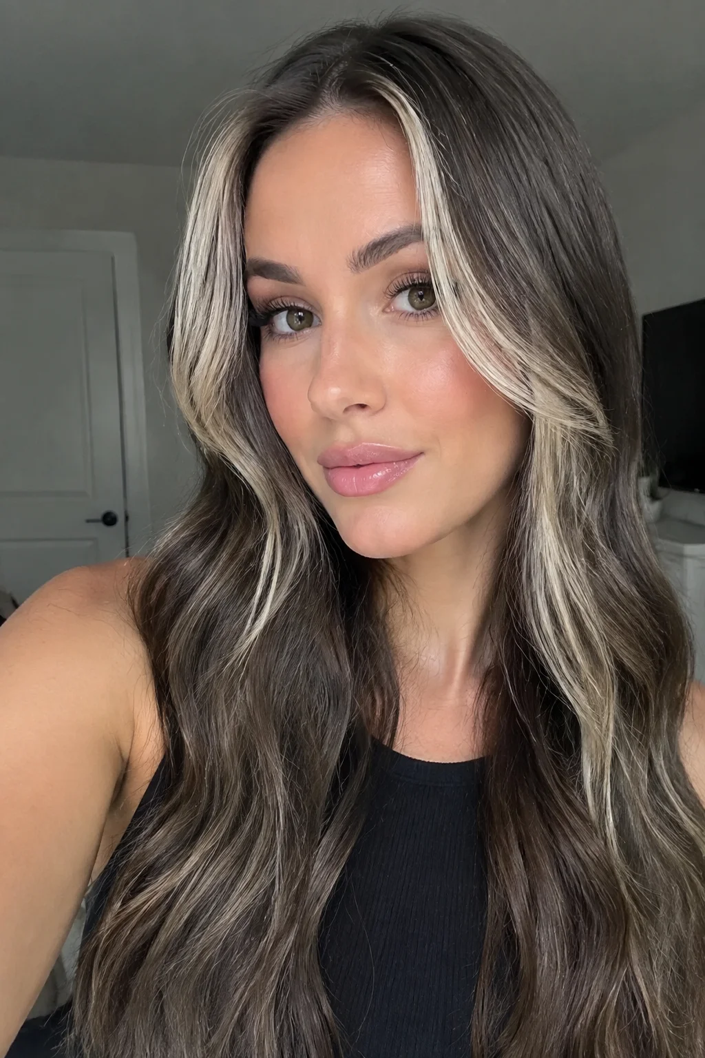 Ash Blonde Pop hair color