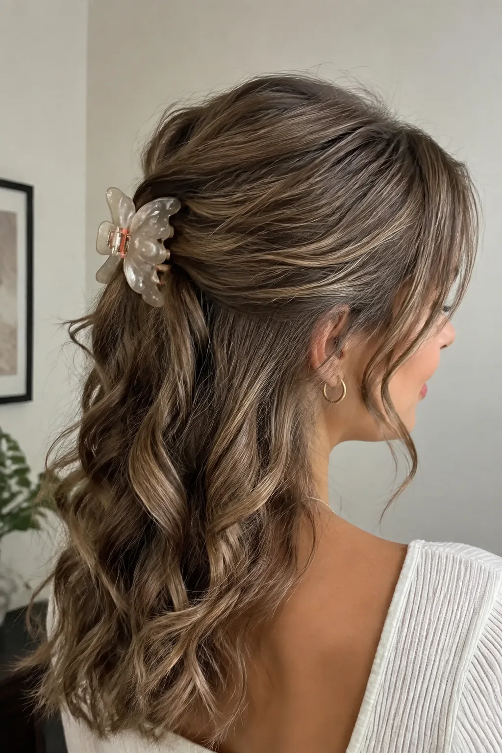 The Butterfly Half-Up Crown hairstyle