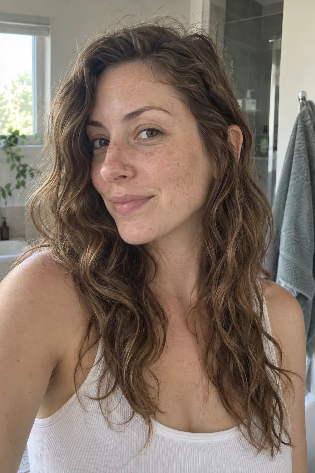 Plopped Air-Dried Waves hairstyle